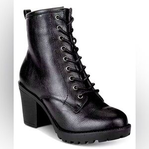 Zigi Soho Black Kourtlan Combat Boots. Size 7. Used